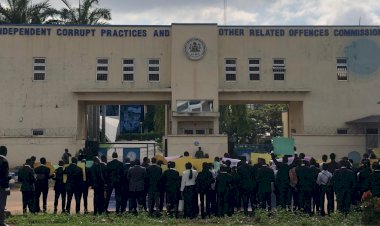 Protesters Besiege ICPC, Demand Probe of MSM Group Over Missing Refinery Funds